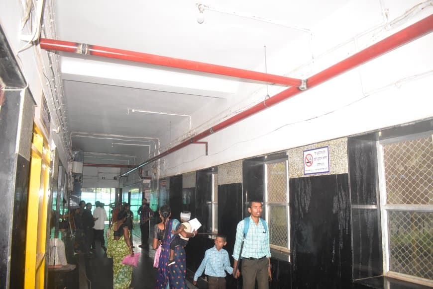 70 लाख की फायर सेफ्टी योजना अधर में, जिला अस्पताल में स्मोक डिटेक्टर, फायर अलार्म और स्प्रिंकलर अधूरे