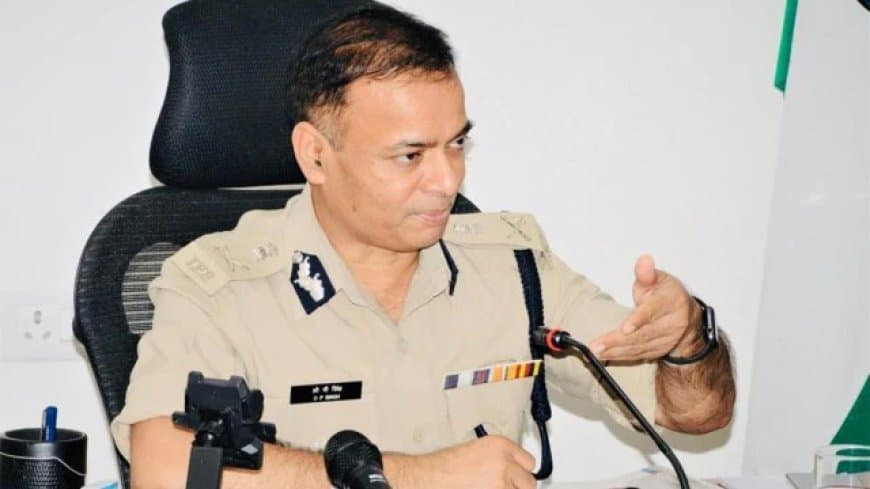 हरियाणा डीजीपी को छुट्टी पर भेजा... आईपीएस ओम प्रकाश को प्रभार