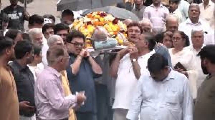 अभिनेता सतीश शाह पंचतत्व में विलीन: रुपाली, दिलीप जोशी सहित कई सितारों ने दी अंतिम विदाई