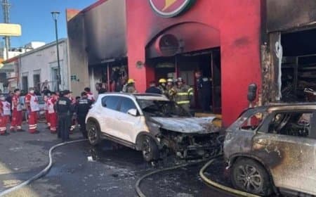 मेक्सिको... सुपरमार्केट में लगी आग... 23 लोग जिंदा जले