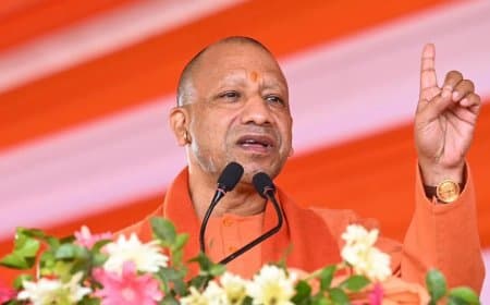 उत्तर प्रदेश के सभी स्कूलों में अब वंदे मातरम् होगा अनिवार्य 