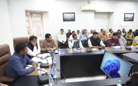 SIR में लापरवाही: भोपाल में 2 लापरवाह बीएलओ पर सस्पेंशन की तलवार, कलेक्टर को भेजा गया प्रस्ताव