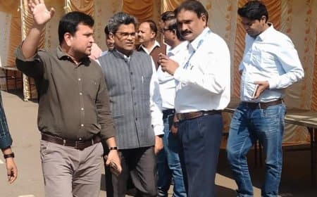 इज्तिमा 2025:  भीड़ प्रबंधन के इंतजामों का जायजा लेने रेल अफसरान भोपाल रेलवे स्टेशन घूमे