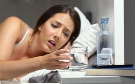 ठंड में बढ़ जाती है डिहाइड्रेशन की समस्या, जानें क्या है कारण ?