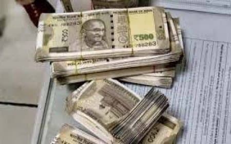 खंडवा पुलिस ने भोपाल से किया अंतरराज्यीय नकली नोट गिरोह का भंडाफोड़, मास्टरमाइंड 'डॉ. प्रतीक नवलखे' सहित तीन गिरफ्तार