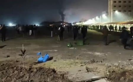 सीहोर... वीआईटी कॉलेज में उपद्रव... छात्रों ने गाड़ियों में लगाई आग 