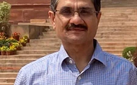 विवेक चतुर्वेदी सीबीआईसी के नये अध्यक्ष नियुक्त, 1990 बैच के आईआरएस अधिकारी