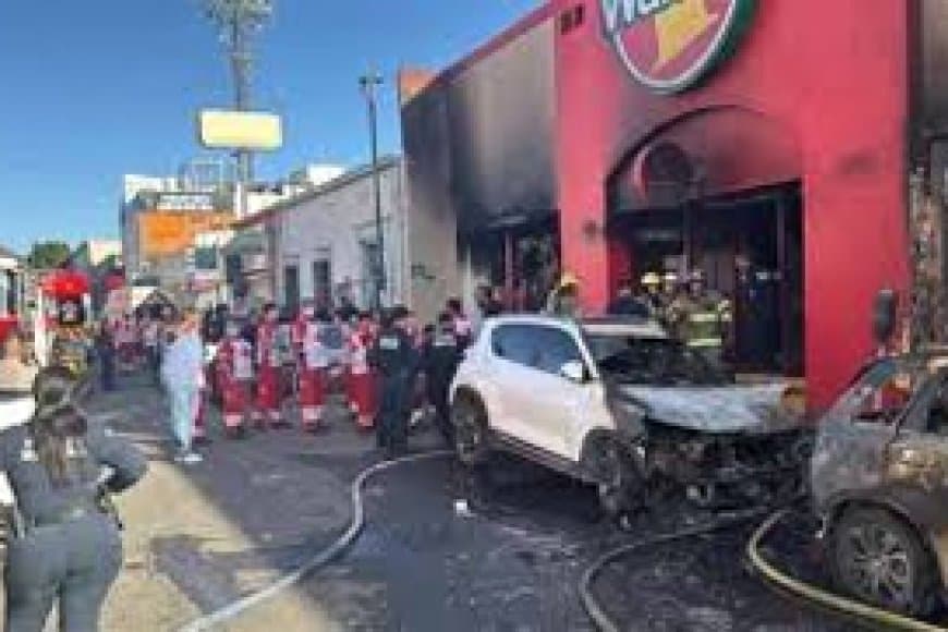 मेक्सिको : सुपरमार्केट में धमाके के बाद लगी आग, 23 की मौत