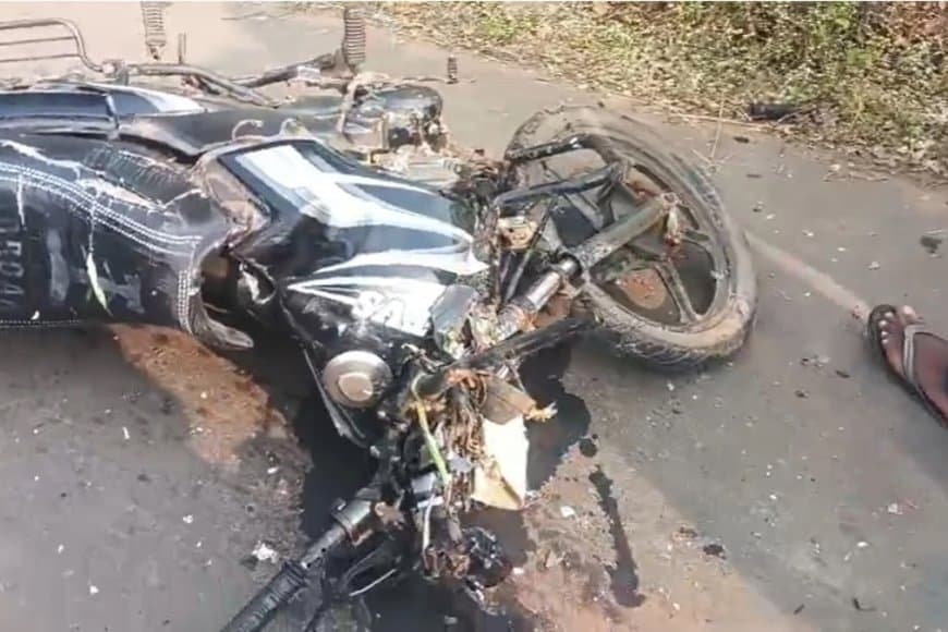 सागर.. बस-बाइक की भिड़ंत... एक ही परिवार के चार लोगों की मौत