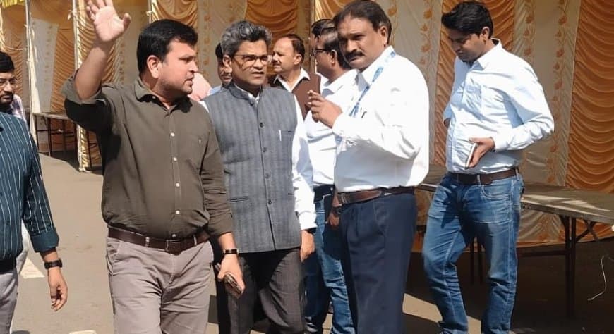 इज्तिमा 2025:  भीड़ प्रबंधन के इंतजामों का जायजा लेने रेल अफसरान भोपाल रेलवे स्टेशन घूमे