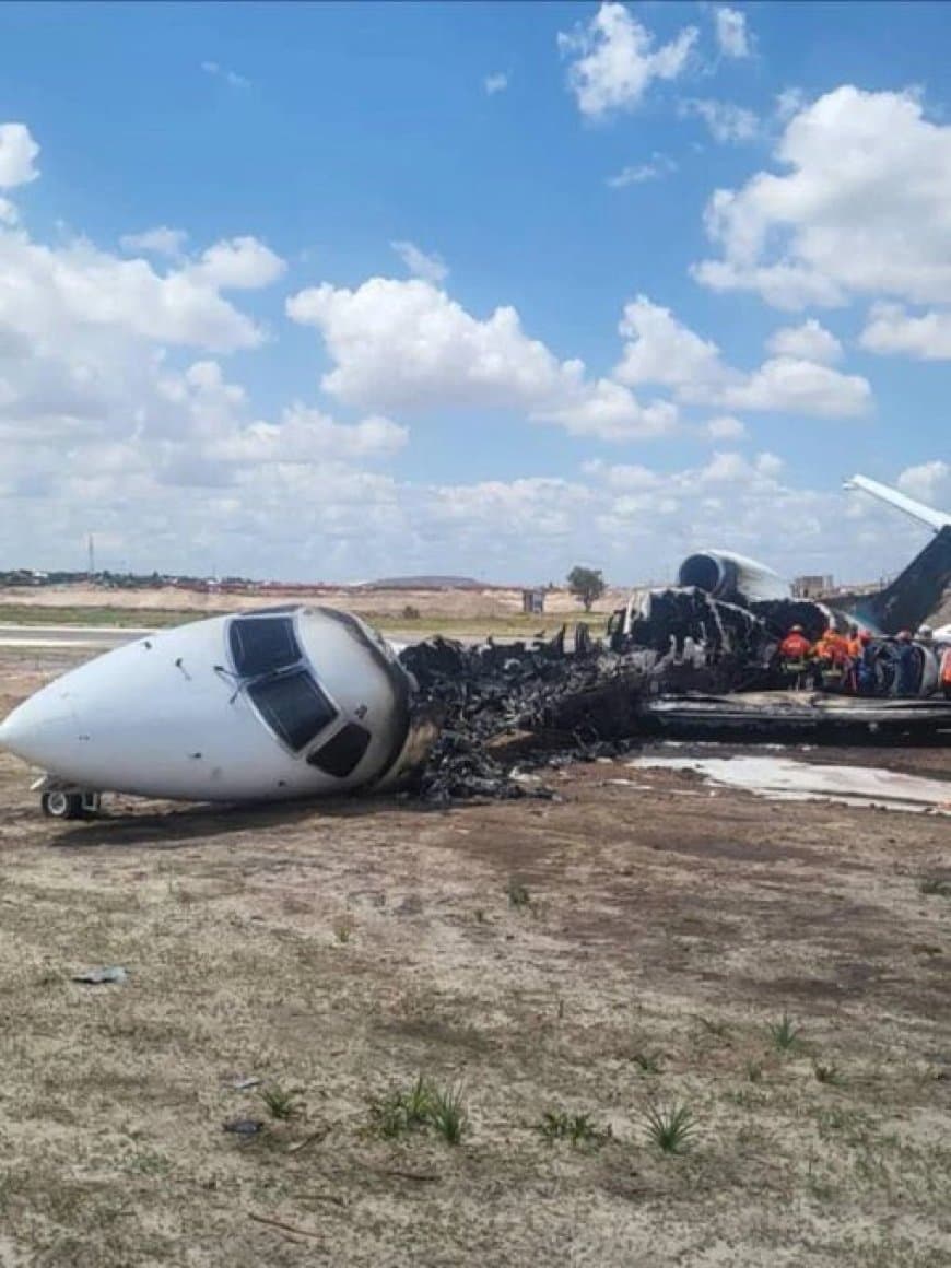 कांगो के एयरपोर्ट पर प्लेन में लगी आग... सभी यात्री सुरक्षित