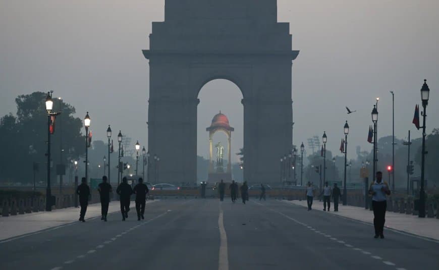 सावधान... दिल्ली की हवा में लोगों का निकलने लगा दम... प्रदूषण बढ़ा