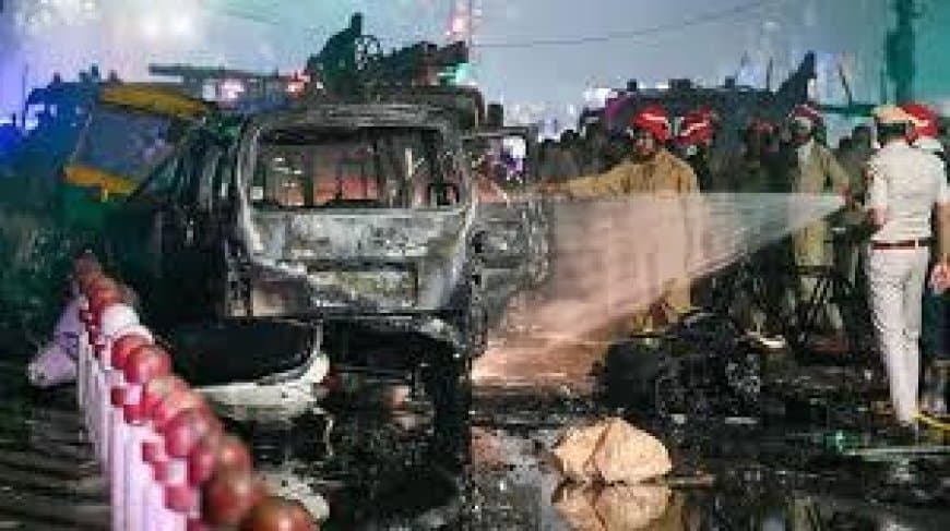 दिल्ली कार ब्लास्ट: NIA जांच में 'लेयर्ड टेरर नेटवर्क' का खुलासा, AK-47 और मल्टी-लोकेशन हमले की थी तैयारी