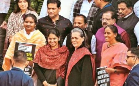 लोकसभा... कांग्रेस सांसद ने केंद्रीय मंत्री को कहा- अरे तुम नालायक हो