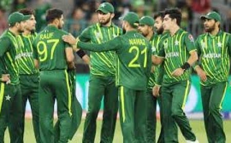 फखर जमान पर आईसीसी का एक्शन: अंपायर के फैसले पर असहमति जताने पर 10% मैच फीस जुर्माना