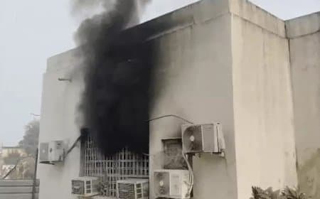 मध्यप्रदेश...रीवा संजय गांधी अस्पताल में लगी आग, जिंदा जला बच्चा