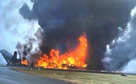 अमेरिका... लैंडिंग के दौरान प्लेन क्रैश... छह लोग थे सवार, सभी की मौत