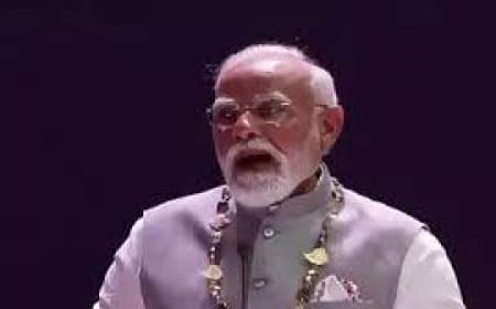 घने कोहरे में फंसी पीएम मोदी की रैली, एयरपोर्ट से वर्चुअल संबोधन, ममता सरकार पर हमला