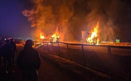 कर्नाटक में भीषण हादसा... ट्रक ने बस को मारी टक्कर... दस जिंदगी खाक