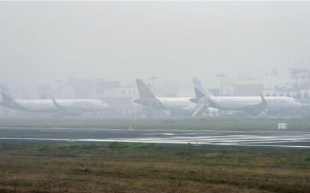 मध्यप्रदेश में प्रचंड ठंड... दिल्ली में उड़ानों पर कोहरे ने लगा दिया ब्रेक
