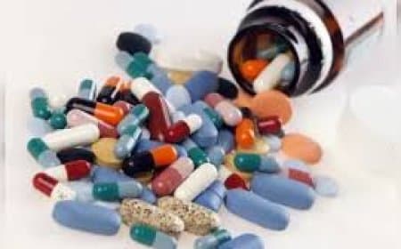 केंद्र सरकार ने 100mg से ज्यादा की नाइमेसुलाइड (Nimesulide) पर लगाया बैन; जानें क्यों है यह खतरनाक।