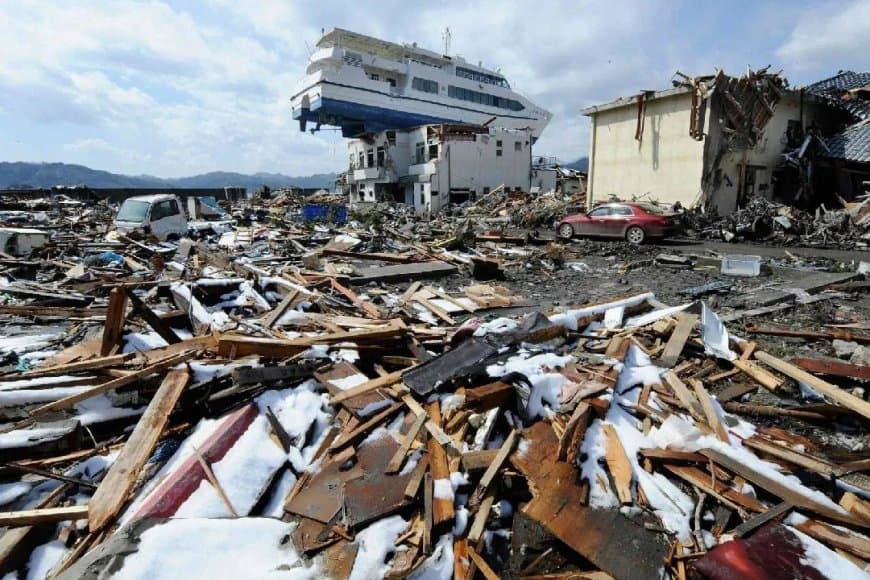 जापान... 7.5 तीव्रता का आया भूकंप...33 घायल... अब सुनामी की दस्तक 