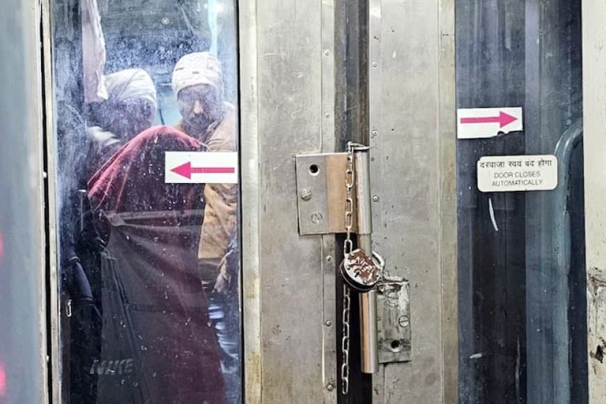 मध्यप्रदेश...डीएसपी ने कहा- एसी नहीं, बस बैठने के लिए ट्रेन बढ़ाई जाएं