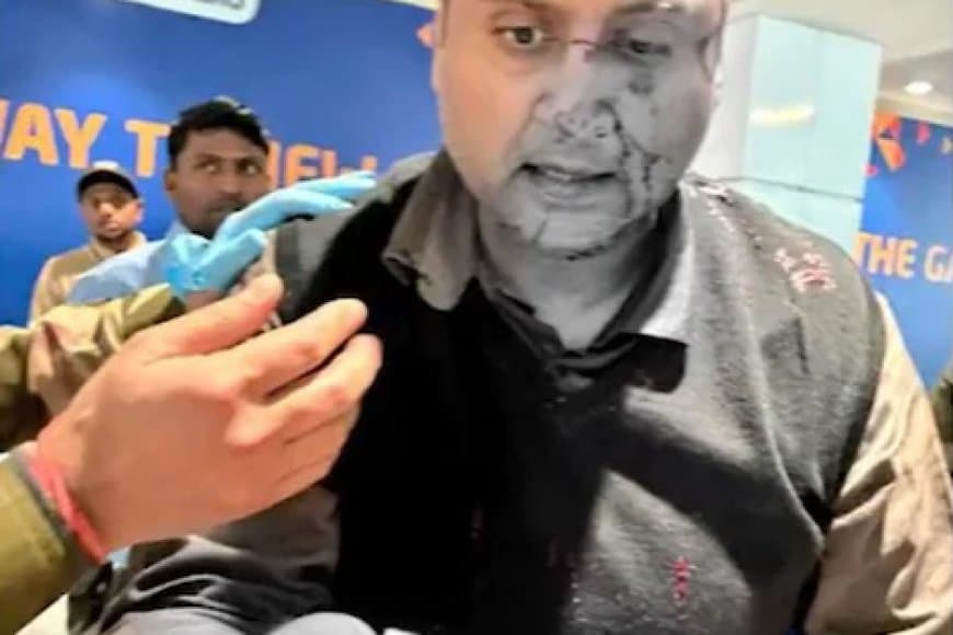 दिल्ली एयरपोर्ट... पायलट ने यात्री को बेरहमी से पीटा... सस्पेंड