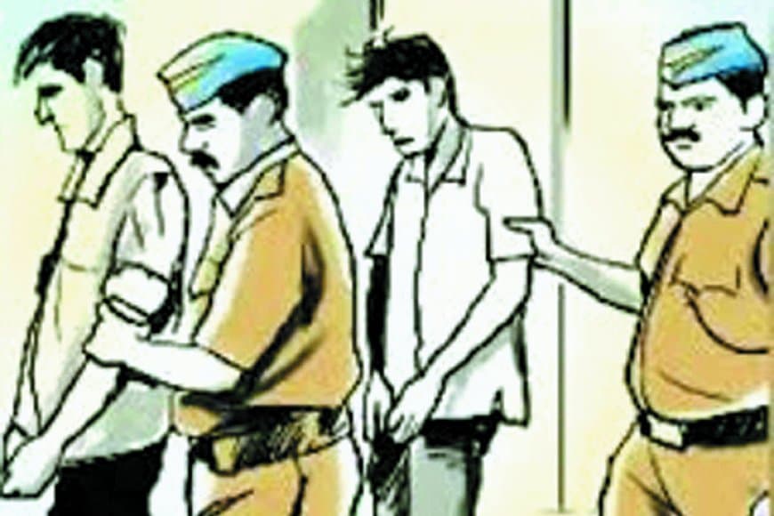 मॉर्निंग वॉक पर निकले बुजुर्ग से लूट करने वाले दो शातिर बदमाश गिरफ्तार, कोतवाली पुलिस ने नकदी और बाइक की जब्त