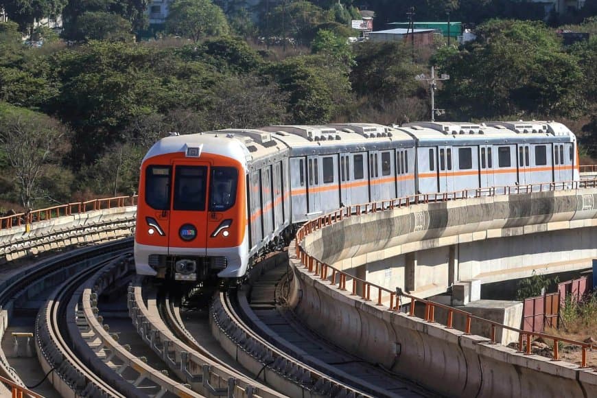 भोपाल देश का 26वां शहर... मेट्रो में पहले ही दिन 100 यात्रियों ने किया सफर