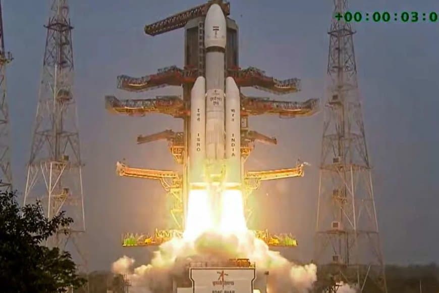 फिर इसरो ने रचा कीर्तिमान ... ‘बाहुबली’ से सबसे भारी सैटेलाइट लॉन्च