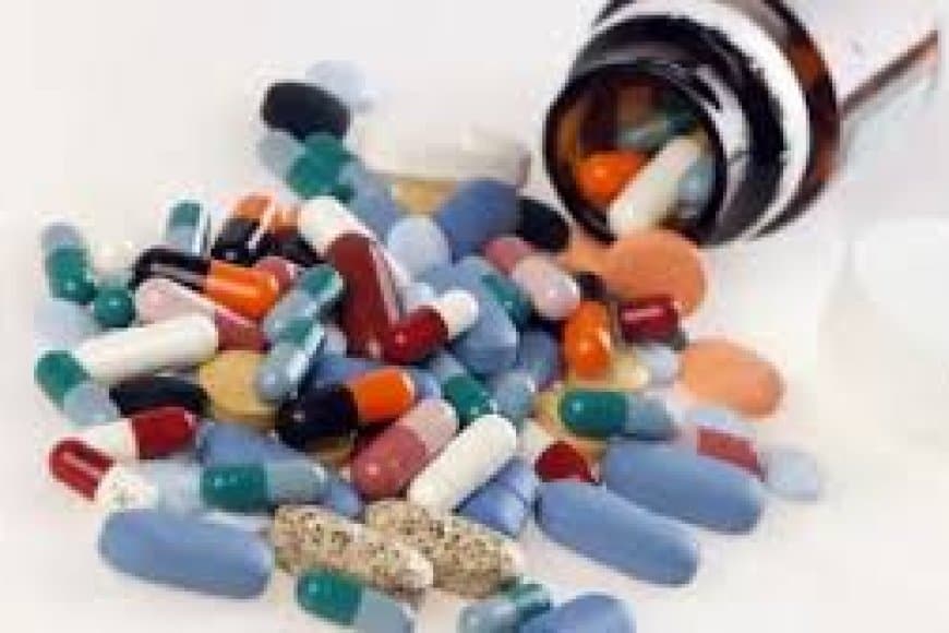 केंद्र सरकार ने 100mg से ज्यादा की नाइमेसुलाइड (Nimesulide) पर लगाया बैन; जानें क्यों है यह खतरनाक।