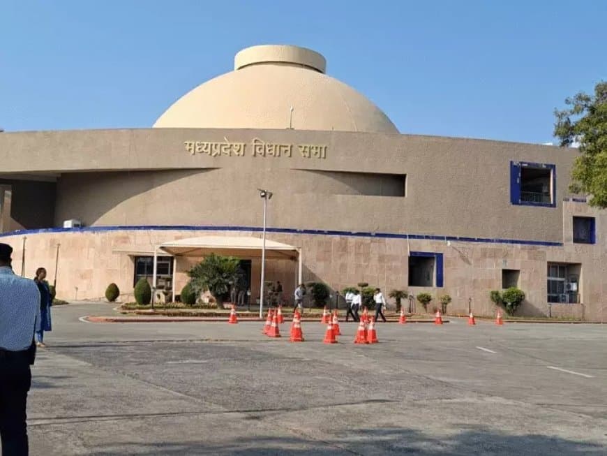 विकास का लक्ष्य और संतुलन की आवश्यकता: मध्य प्रदेश की आगे की राह