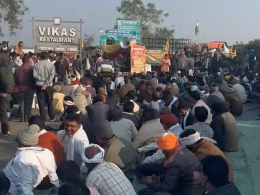 मध्यप्रदेश... कर्जमाफी और गाय के लिए चार जिलों किसानों ने खोला मोर्चा