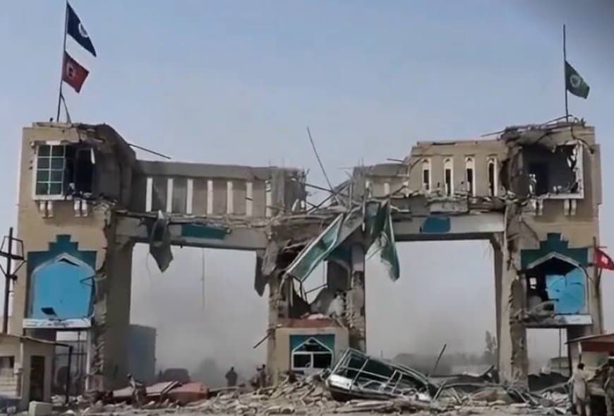 पाकिस्तान और अफगानिस्तान के बीच चमन सीमा पर भारी गोलीबारी हुई