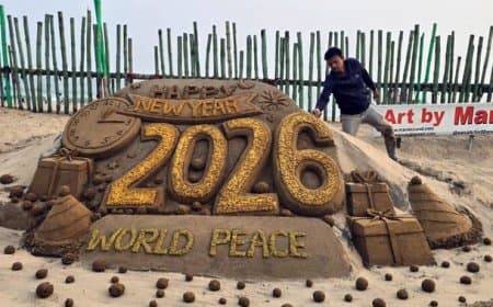 मध्यप्रदेश से कन्याकुमारी तक लोगों ने देखा नए साल का पहला सूर्योदय 