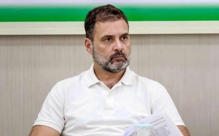 राहुल गांधी ने कहा- इंदौर में पानी नहीं, जहर बंटा... पीएम खामोश