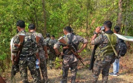 झारखंड: मुठभेड़ में मारा गया एक करोड़ के इनामी नक्सली ‘तुफान’ 