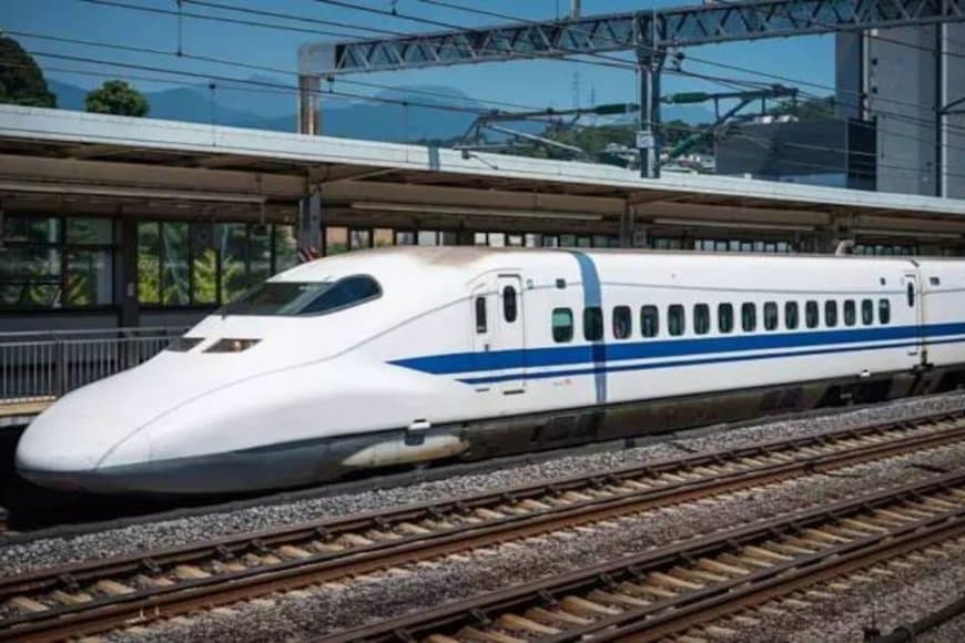 खुशखबरी... 15 अगस्त 2027 से ट्रैक पर होगी देश की पहली बुलेट ट्रेन