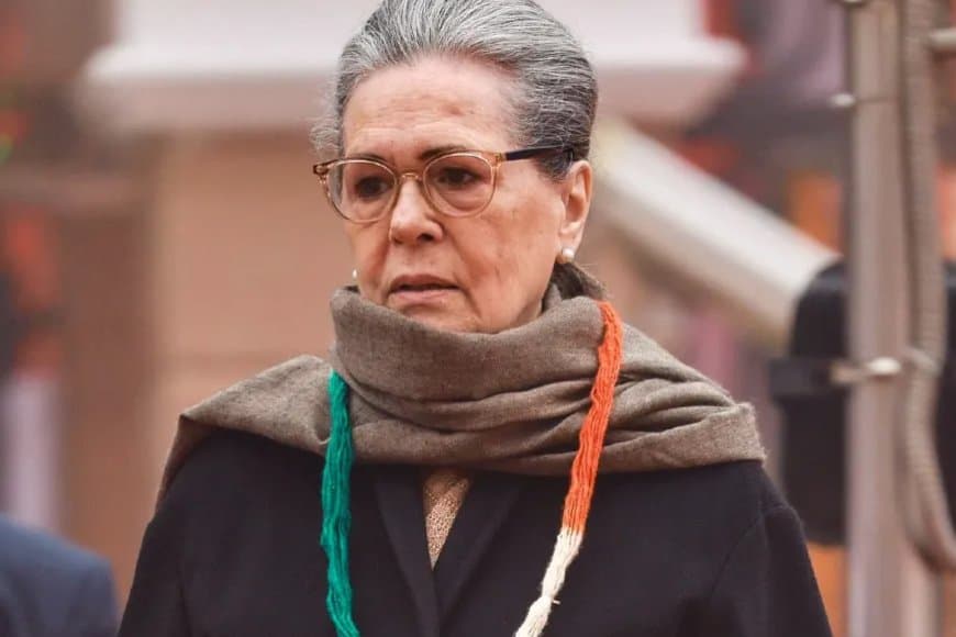 कांग्रेस सांसद सोनिया गांधी की बिगड़ी तबीयत...अस्पताल में भर्ती