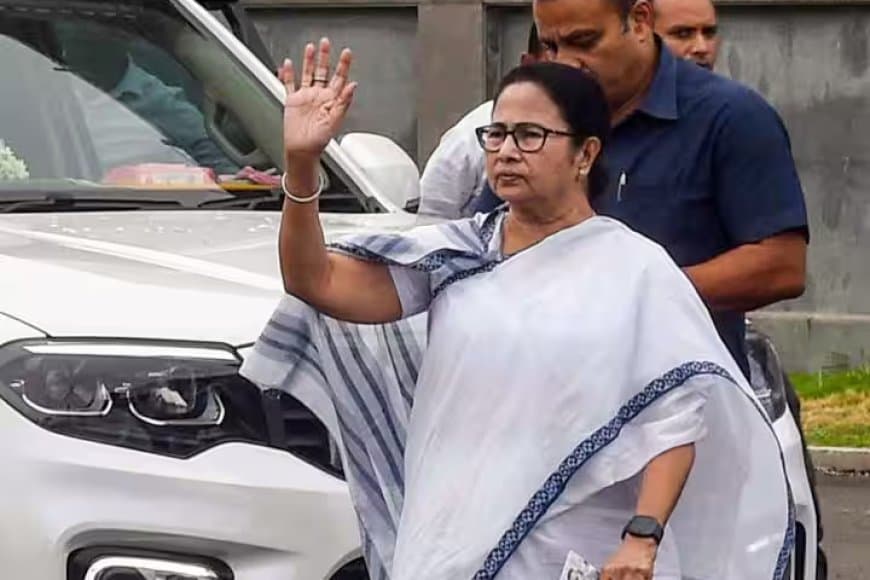 कोलकाता... आई-पैक कार्यालय पर ईडी का छापा...  मौके पर पहुंचीं सीएम 