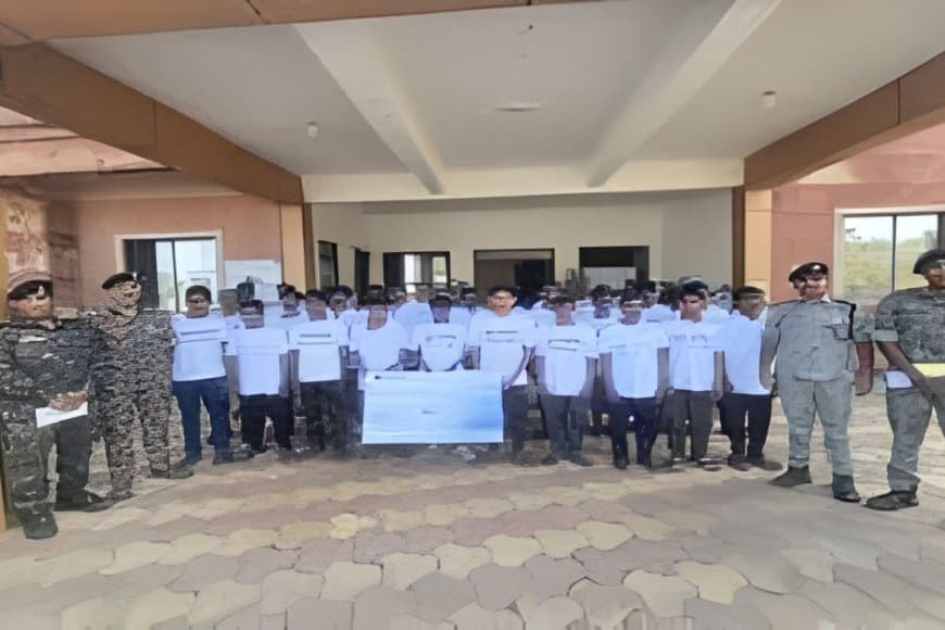 सुकमा में सुरक्षा बलों की बड़ी कामयाबी: 29 नक्सलियों ने किया सामूहिक आत्मसमर्पण, मुख्यधारा में लौटे