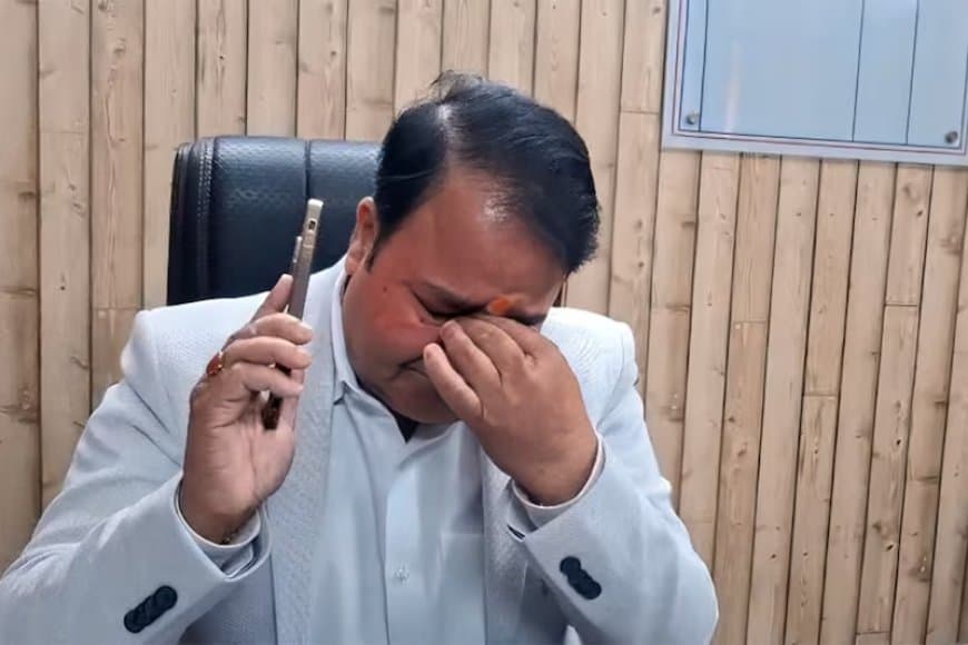 अयोध्या: मुख्यमंत्री योगी के सम्मान में डिप्टी कमिश्नर प्रशांत कुमार सिंह का इस्तीफा