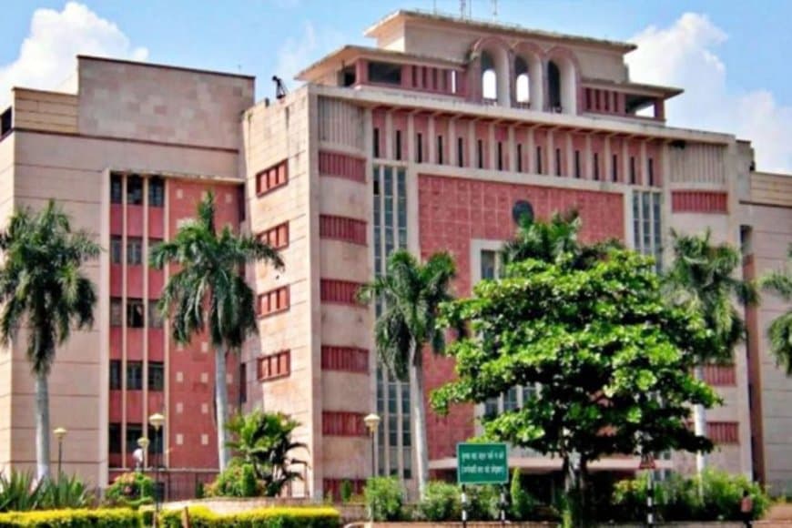 MP IPS Transfer: 14 IPS अफसरों के तबादले, संजय कुमार बने भोपाल के नए पुलिस कमिश्नर