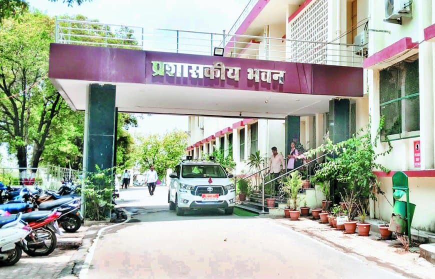 अवधेश विश्वविद्यालय में रजिस्ट्रार पदस्थापना में देरी, वित्त फाइलों का निपटारा