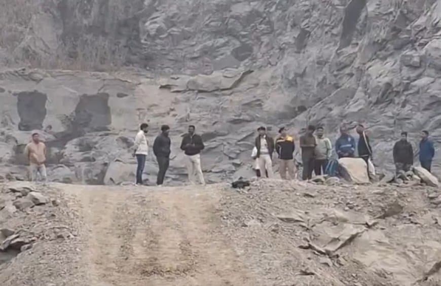  ओडिशा... पत्थर खदान में धमाका...कई लोगों की मौत.. दो शव बरामद 