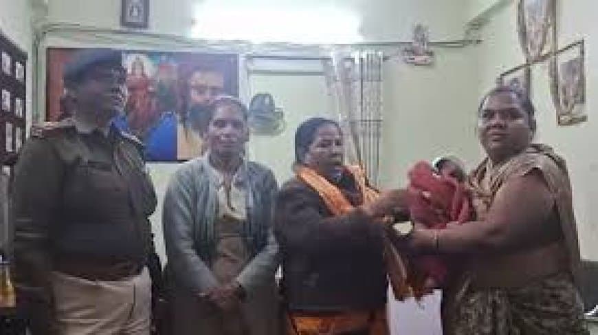 इंदौर के भेरूघाट मंदिर के पास झोले में मिली नवजात बच्ची: मानवता को शर्मसार करने वाली घटना, पुलिस जांच शुरू