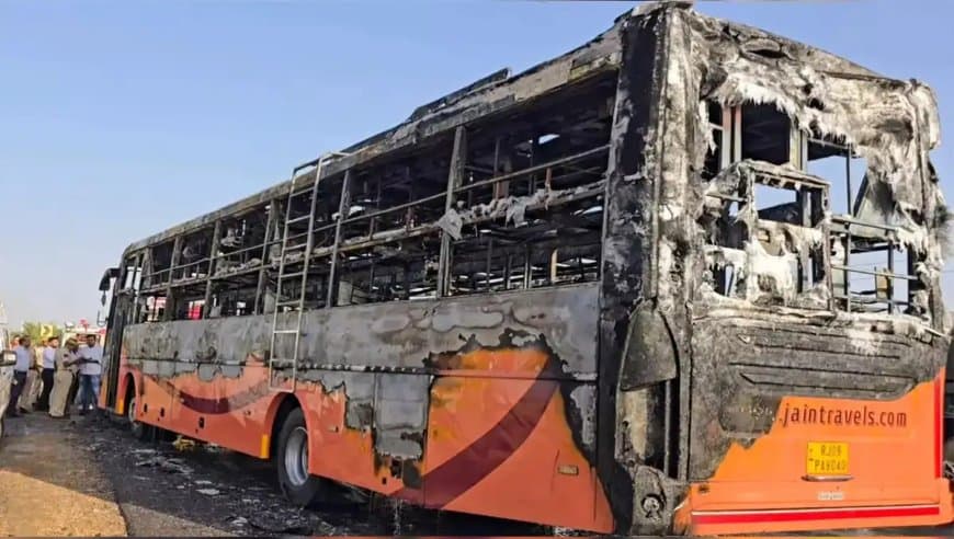 हादसों से सबक... स्लीपर बसों में अब सेफ्टी फीचर देना अनिवार्य  