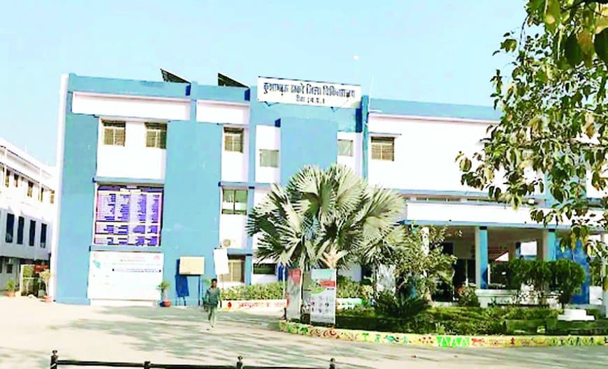 जिला अस्पताल में बैट्री चोरी से ऑपरेशन ठप, मरीज इंतजार में, पुलिस जांच में जुटी