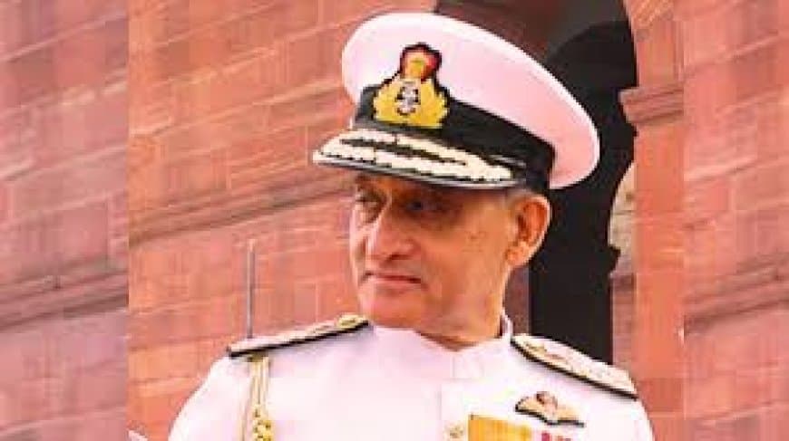 गोवा: पूर्व नौसेना प्रमुख एडमिरल अरुण प्रकाश को चुनाव आयोग का नोटिस, सत्यापन के लिए बुलाने पर छिड़ा विवाद।